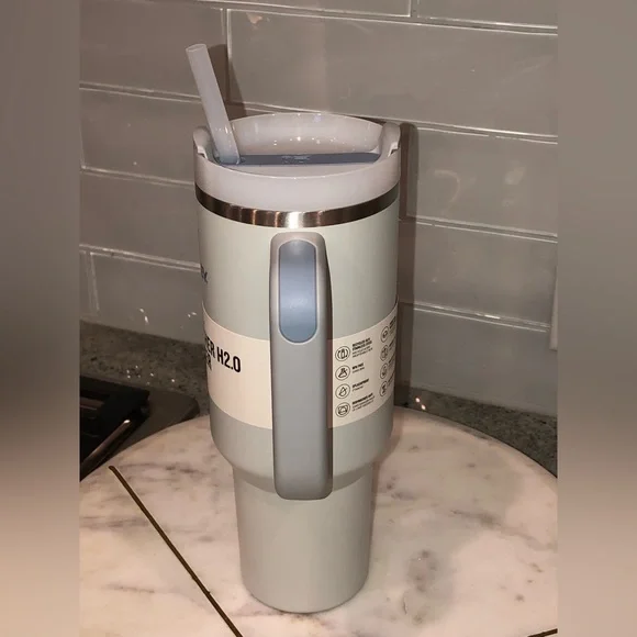 ✨NWT✨ Stanley Quencher H2.0 FlowState Tumbler 40oz (Fog) - Picture 17 of 17